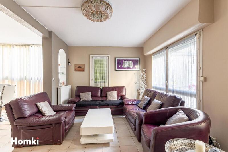 Appartement - 122 m² - 6 pièces