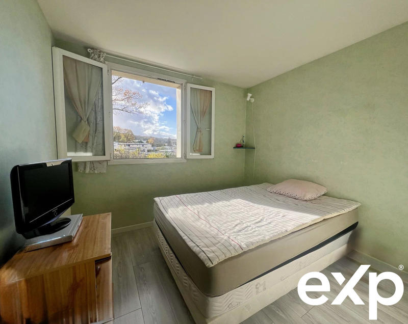 Maison - 96 m² - 6 pièces