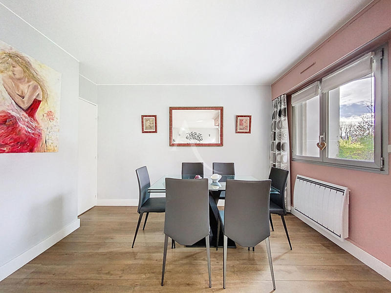 Appartement - 107 m² - 5 pièces