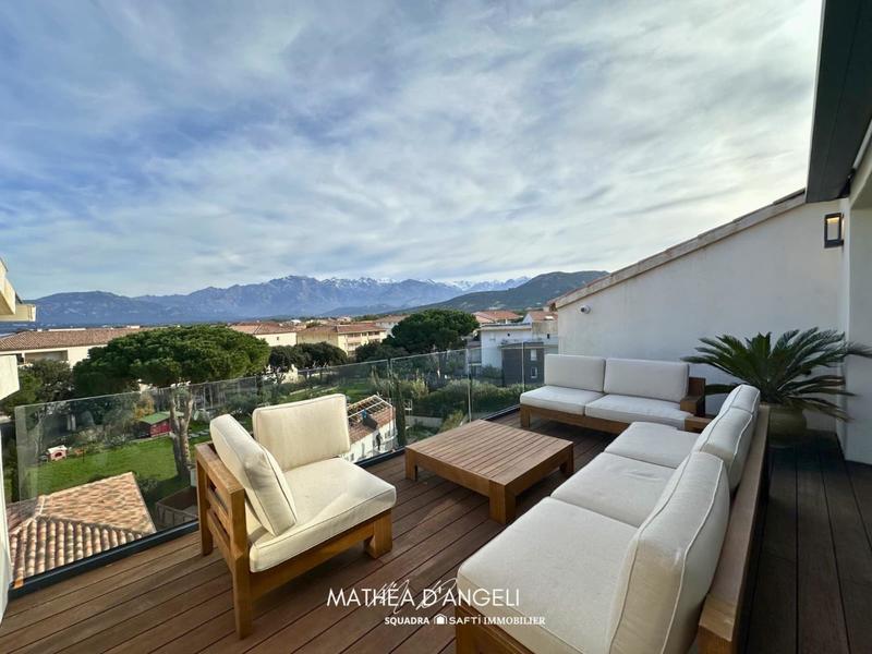 Appartement - 155 m² - 4 pièces