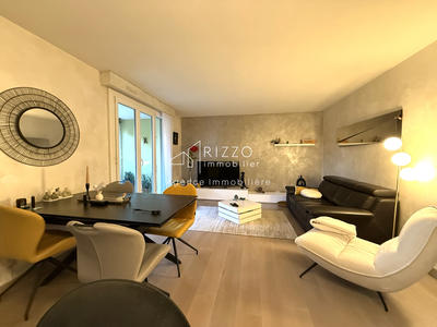 Appartement - 83 m² - 4 pièces