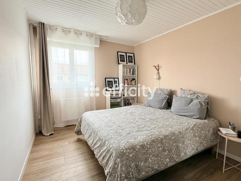 Maison - 91 m² - 5 pièces