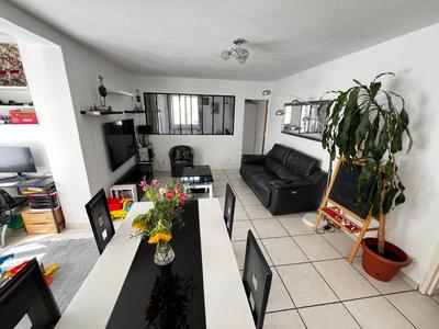 Appartement - 89 m² - 4 pièces