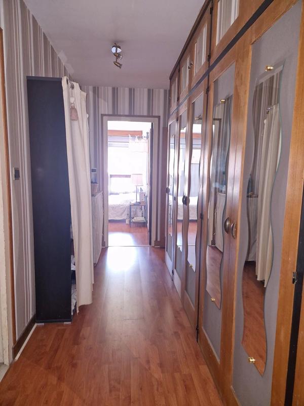 Appartement - 196 m² - 8 pièces