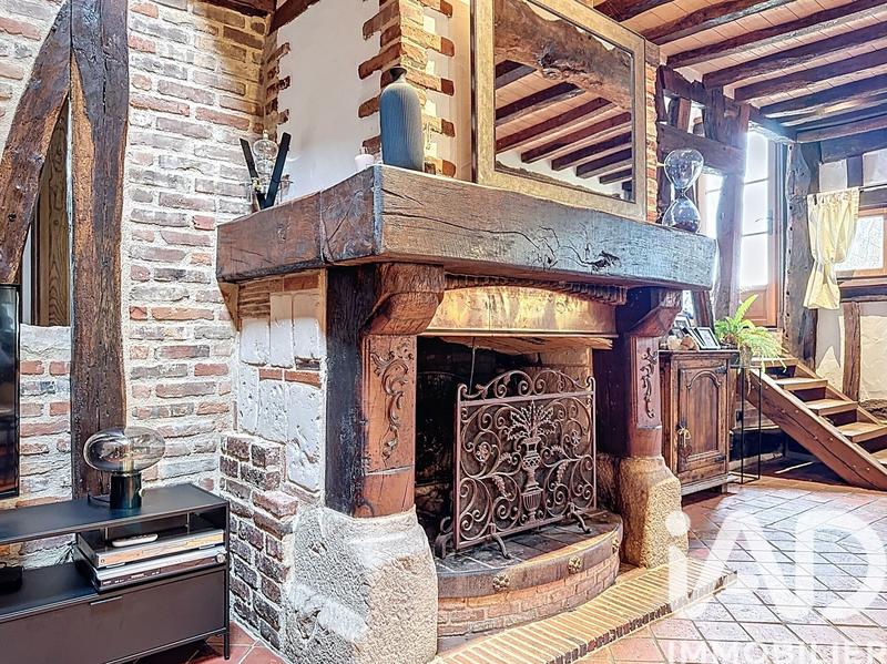 Maison - 230 m² - 5 pièces