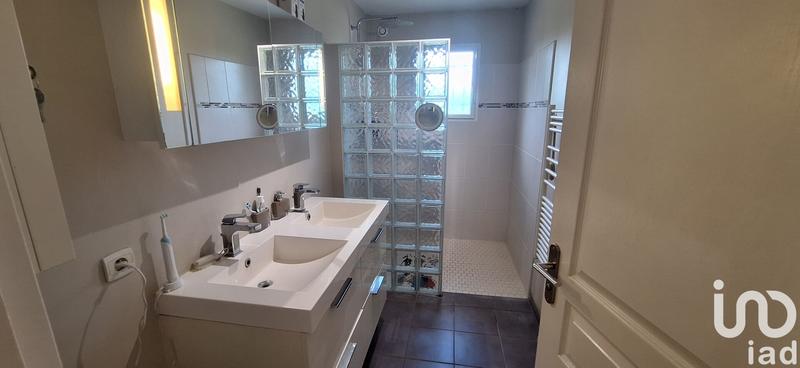 Maison - 182 m² - 7 pièces