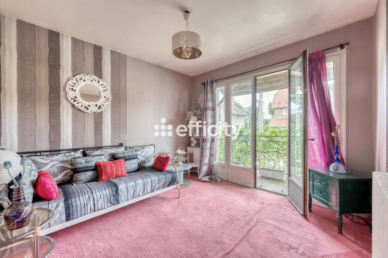 Maison - 153 m² - 8 pièces