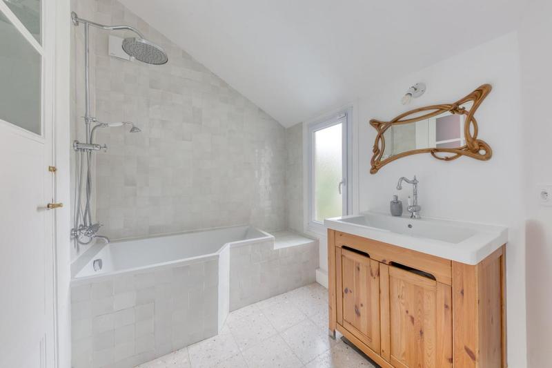 Maison de maîtres - 130 m² - 5 pièces