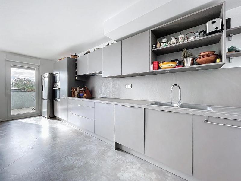 Appartement - 103 m² - 5 pièces