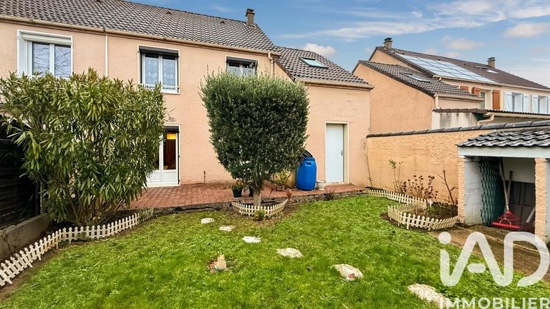 Maison - 88 m² - 4 pièces