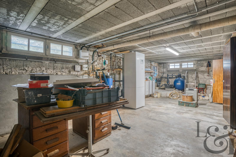 Maison - 143 m² - 7 pièces