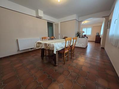 Maison traditionnelle - 96 m² - 4 pièces