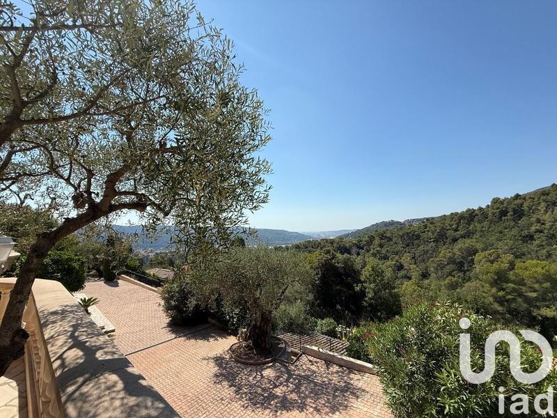 Maison - 171 m² - 6 pièces