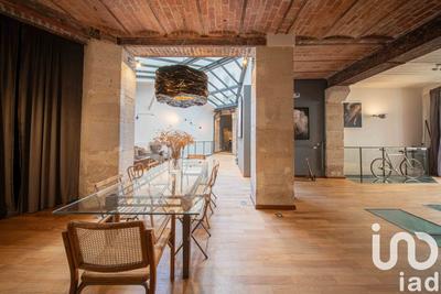 Loft - 245 m² - 5 pièces