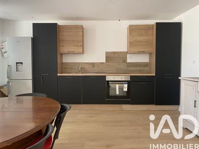 Maison - 99 m² - 5 pièces