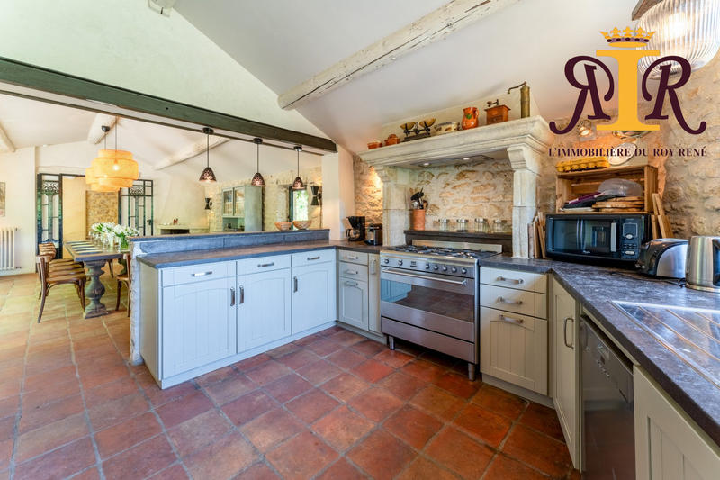 Bastide - 450 m² - 12 pièces