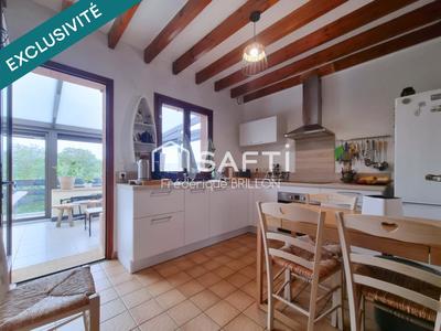 Maison - 90 m² - 6 pièces