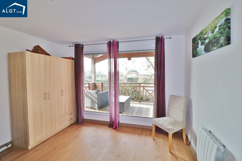 Villa - 151 m² - 6 pièces