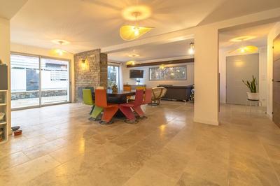 Maison - 188 m² - 7 pièces