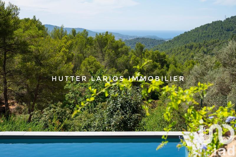 Maison - 231 m² - 8 pièces