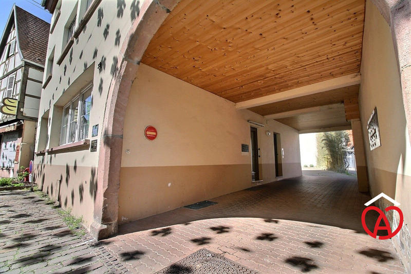 Local d'activités - 89 m² - 5 pièces