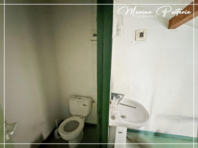 Bureau - 74 m² - 1 pièce