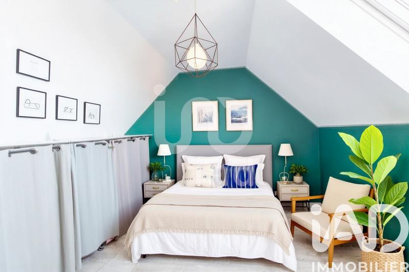 Maison - 203 m² - 7 pièces