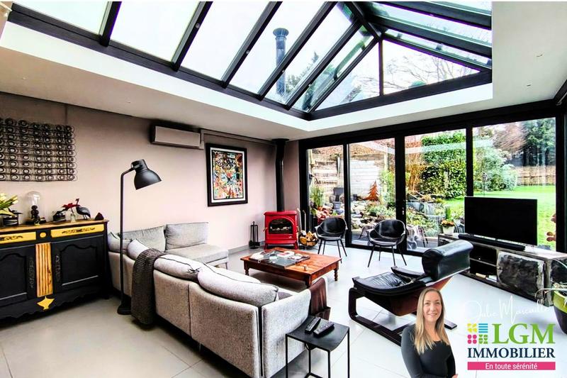 Propriété - 236 m² - 7 pièces