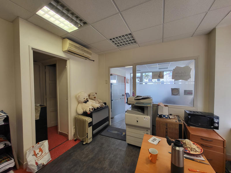 Local commercial - 63 m² - 3 pièces