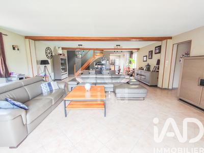 Maison - 203 m² - 7 pièces