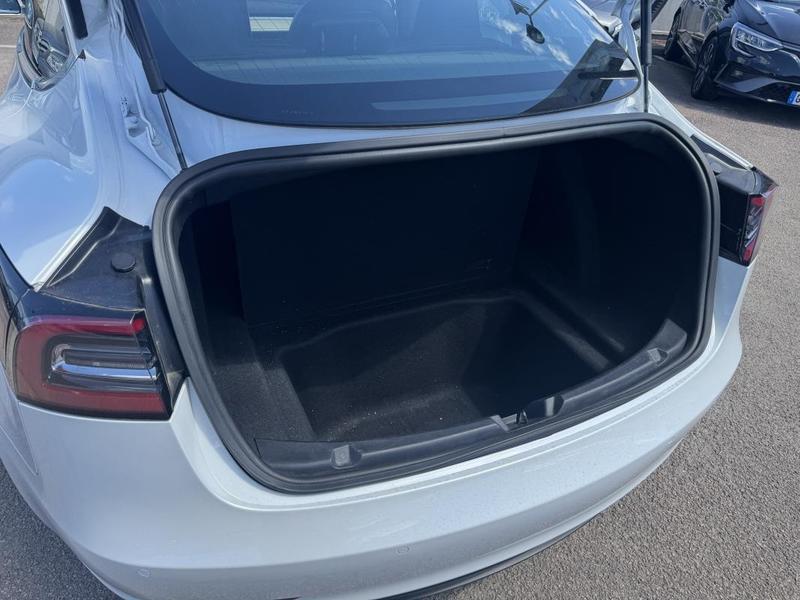 Tesla Model 3 Autonomie Standard Plus Rwd