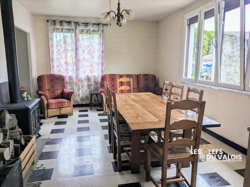 Maison - 97 m² - 5 pièces