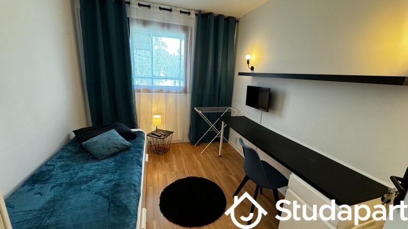 Chambre - 9 m² - 1 pièce