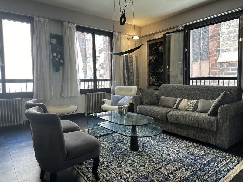 Appartement - 160 m² - 6 pièces