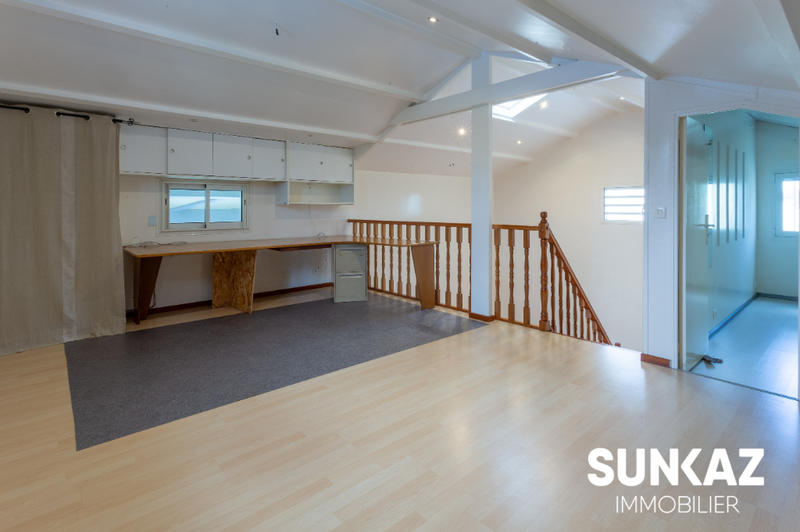 Maison - 150 m² - 5 pièces