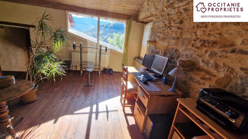 Demeure - 320 m² - 10 pièces