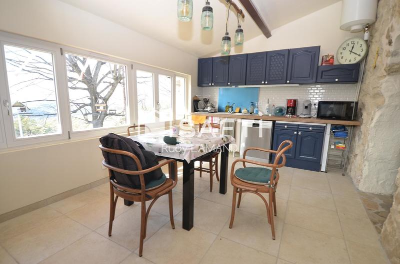 Maison - 169 m² - 4 pièces