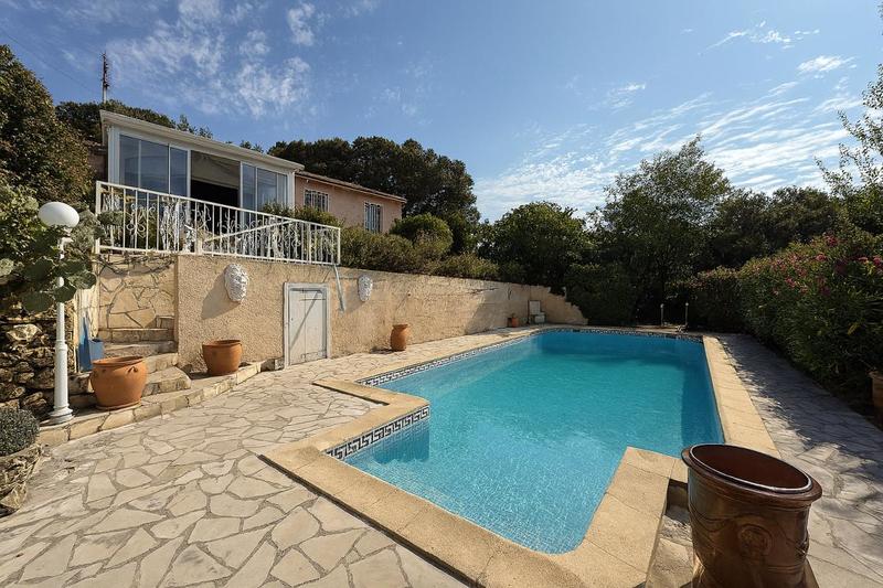 Villa - 120 m² - 6 pièces