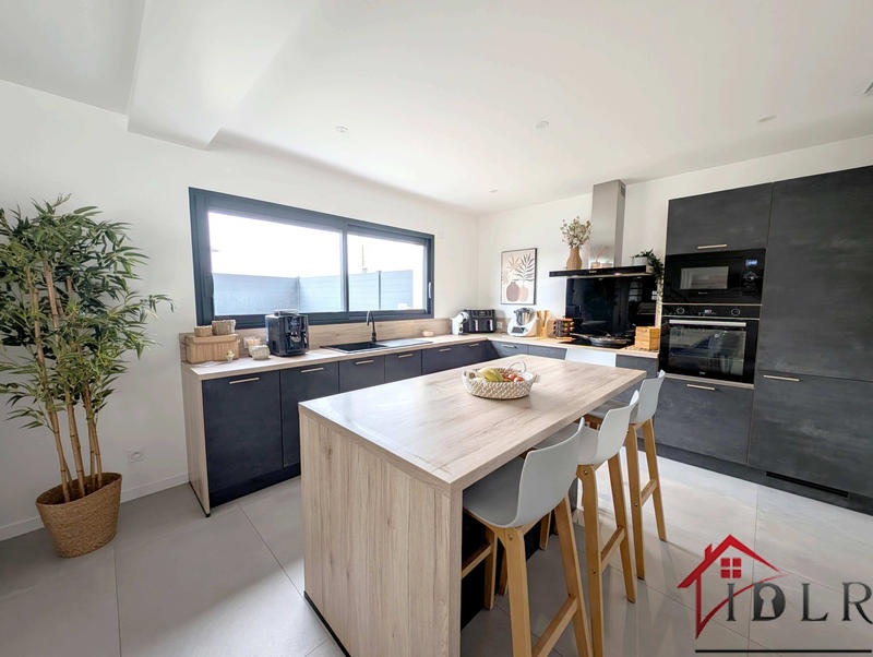 Maison - 130 m² - 4 pièces