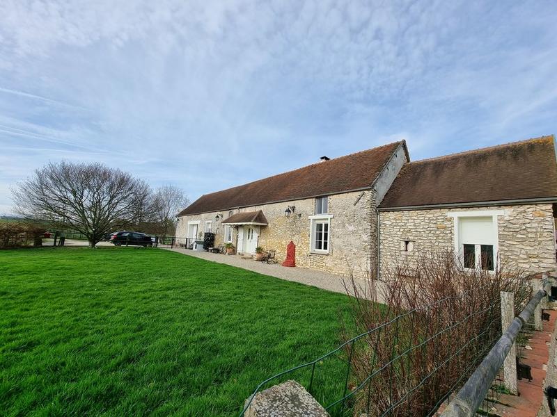 Maison chambre d'hôtes - 354 m² - 11 pièces