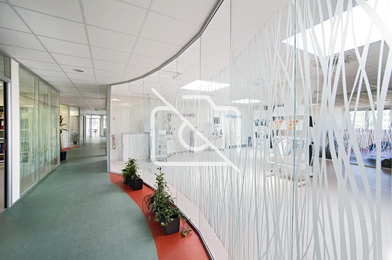 Entrepôt - 1 500 m²