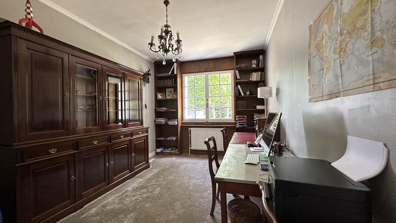 Maison - 228 m² - 12 pièces