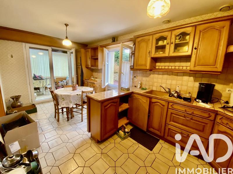 Maison - 147 m² - 8 pièces