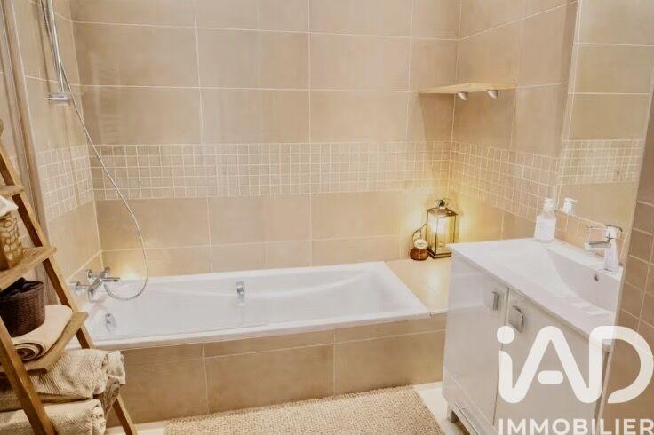 Appartement - 49 m² - 2 pièces