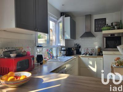 Maison - 94 m² - 5 pièces