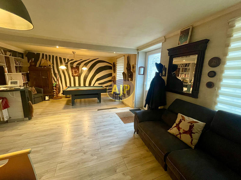 Maison - 123 m² - 5 pièces