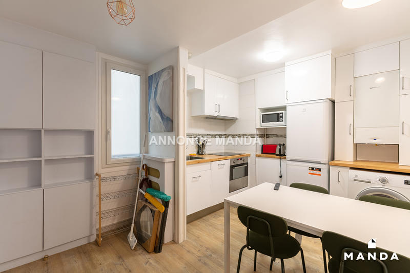 Chambre - 11 m² - 5 pièces