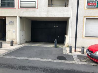 Parking / Garage - 13 m²