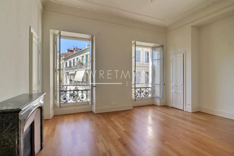 Appartement - 170 m² - 7 pièces