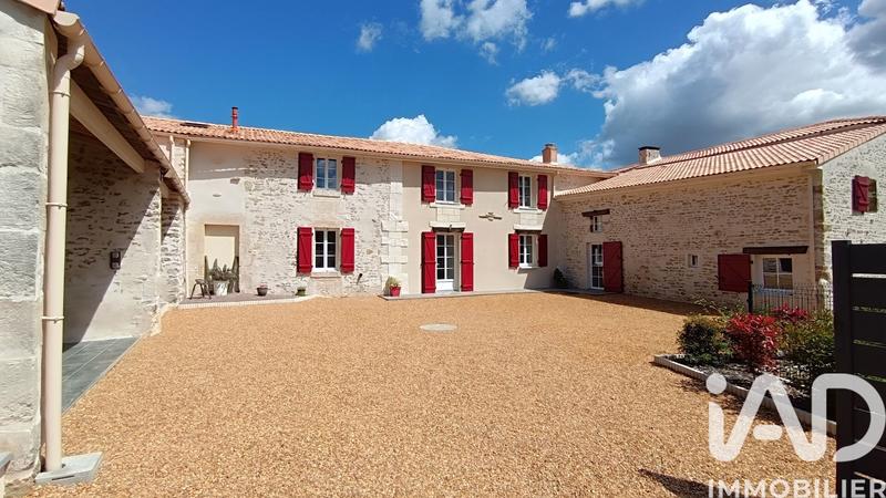 Maison - 160 m² - 6 pièces